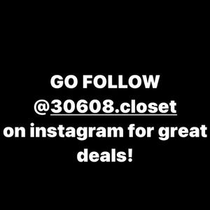 GO FOLLOW FOR SO MANY CLOTHES AND GREAT DEALS
